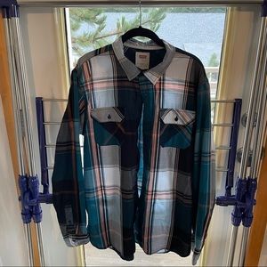 Levi’s long sleeve button up